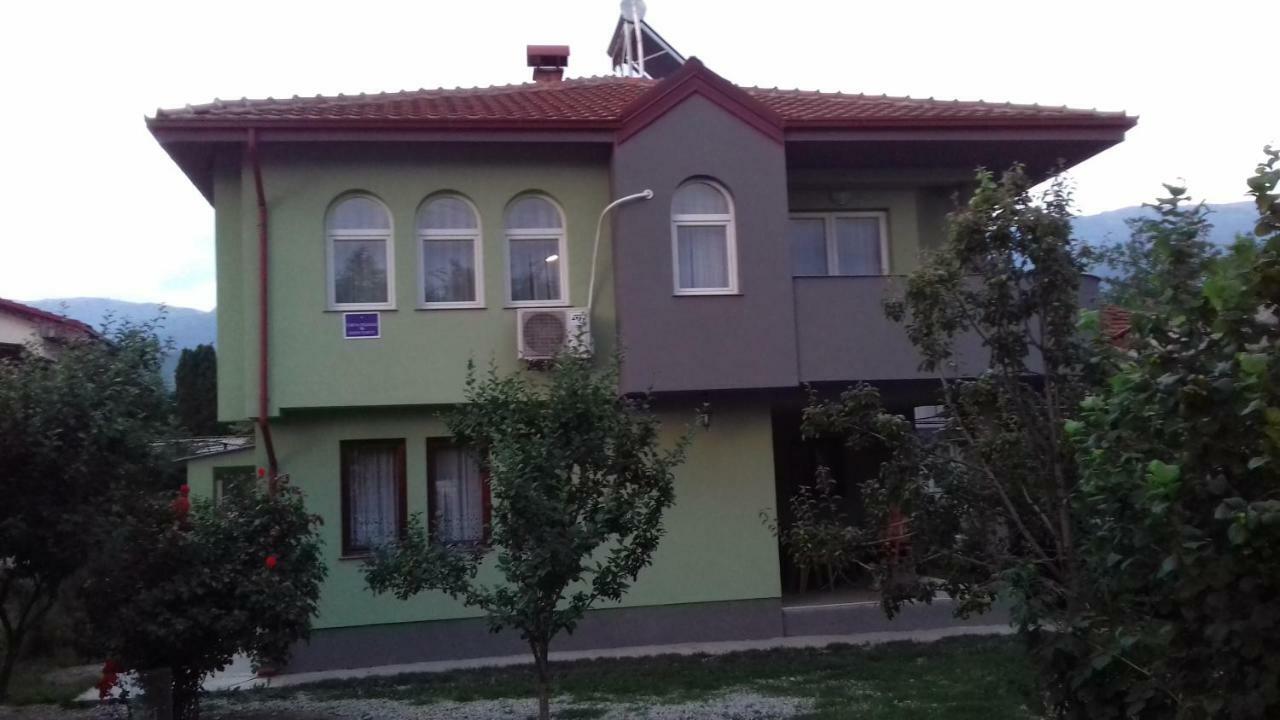 Δωμάτια σε οικογενειακή κατοικία Mateski Οχρίδα